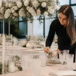 Comment devenir décoratrice d’événements : formation, missions et débouchés